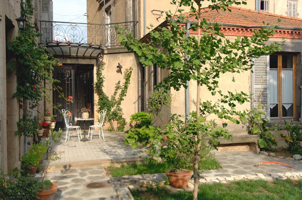 La Maison De Mariecamille 호텔 Saint-Germain-Lembron 외부 사진